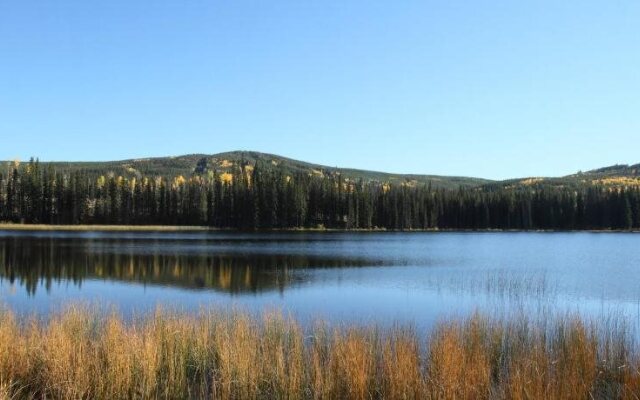 Lac Le Jeune Resort and Nature Centre