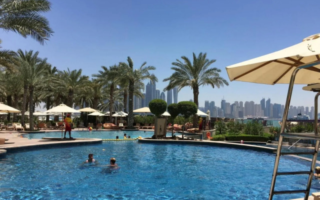 Palm Jumeirah North/South Residence