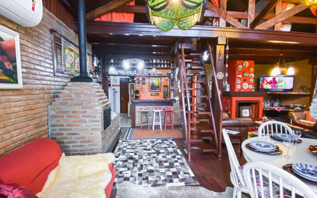 Locar-in Gramado - Meu Cantinho na Serra 10 pax