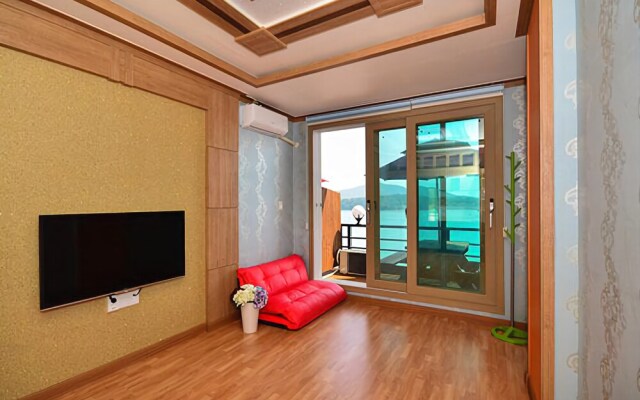 Yeosu Chayeon Damon Pension