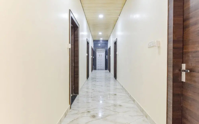 Fabhotel Shri Rk Residency