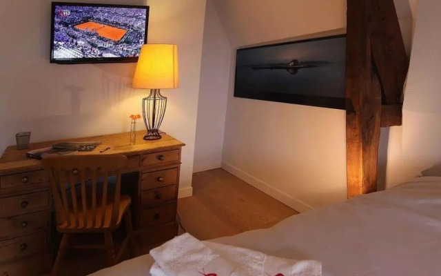 Les Tourelles De Thun