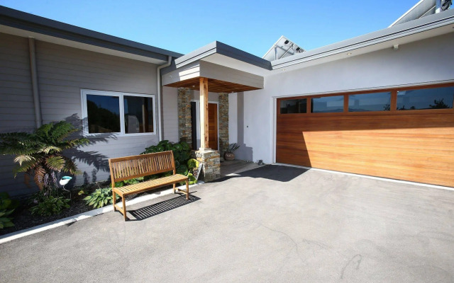 Redvale Ridge B&B