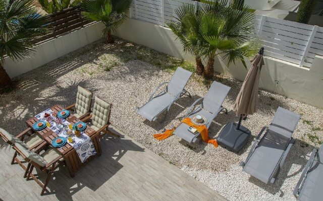Sunset Villas