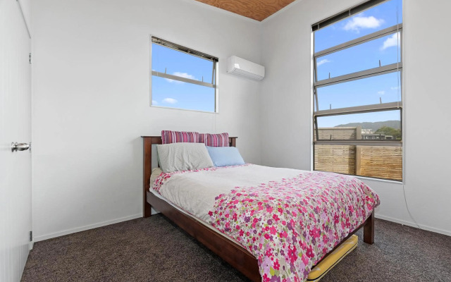 Blue Crush Villa - Mangawhai Heads Holiday Home