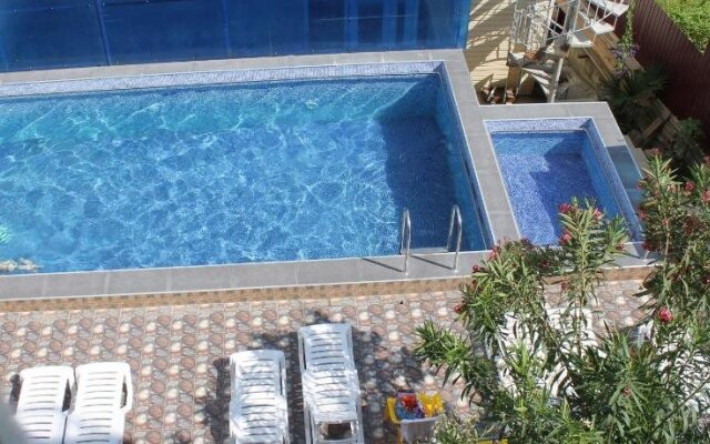 Dyadya Stepa Hotel