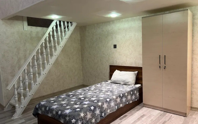 World Hostels