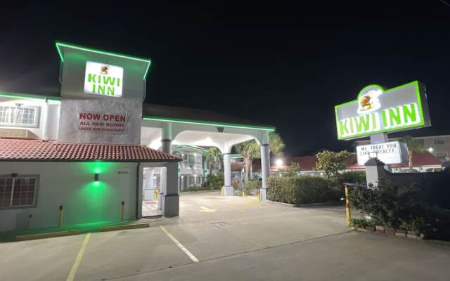 Kiwi Inn Willowbrook State Highway 249 Beltway 8