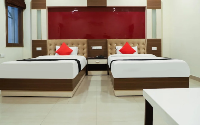 Capital O 48812 Kunwer Palace