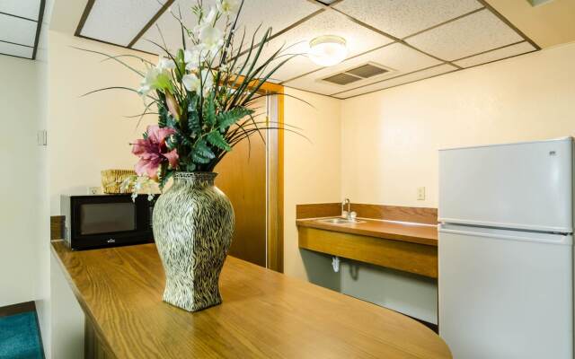 Quality Inn & Suites Salina