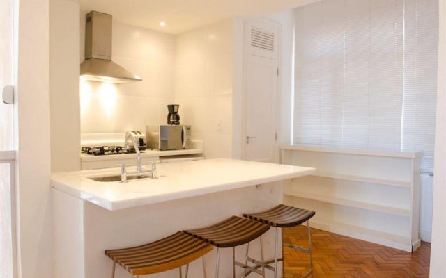 W09 - 1 BR Apartment in Ipanema - WIR 12872