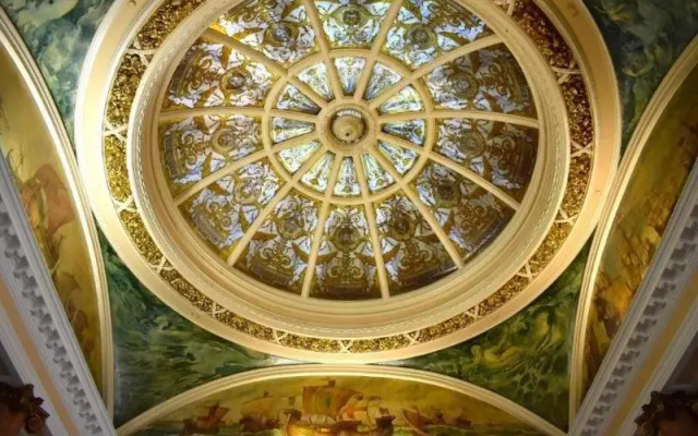 Queen s Hotel