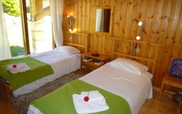 Lovely Chalet 500m From Transport