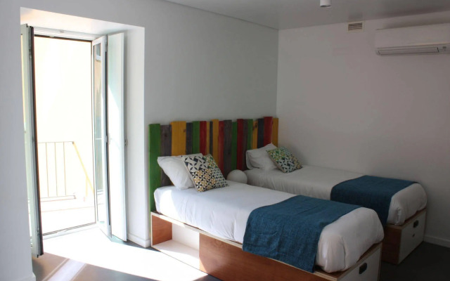 JOIVY Moon Hill Hostel