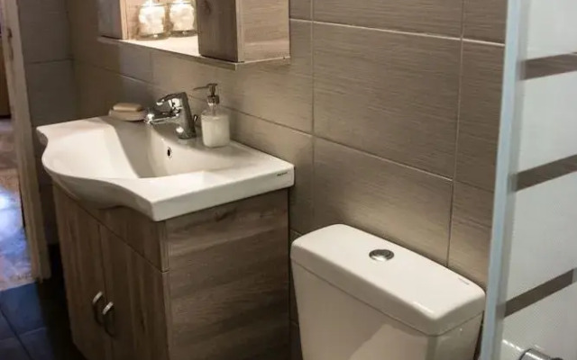 Alexandra Apartments