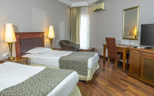 Bodrum Holiday Resort & Spa