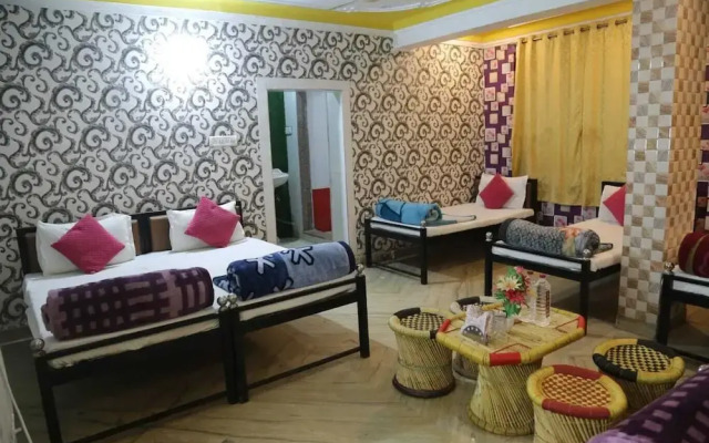 sk kathiyawadi hotel & restaurant
