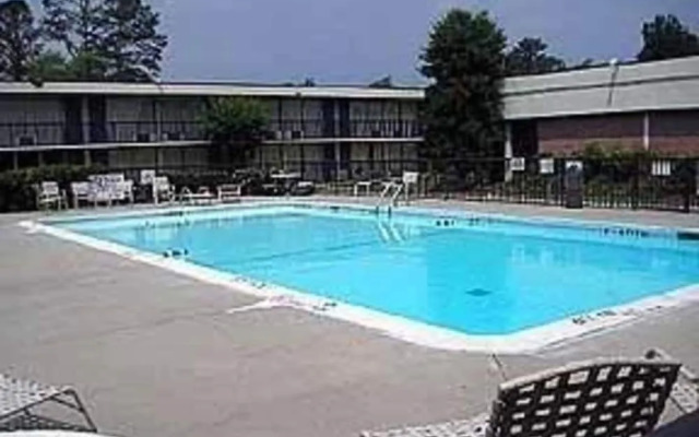 Quality Inn Elizabeth City near University