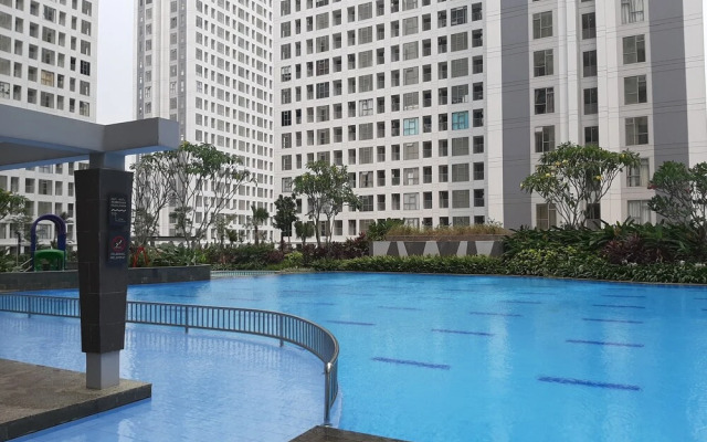 Simply Furnished And Comfy 2br Apartment @ M-Town Residences