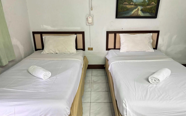 Hotel O Top North Guesthouse – Guest Rooms – Chiang Mai
