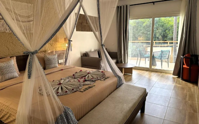 Paradise Beach Resort