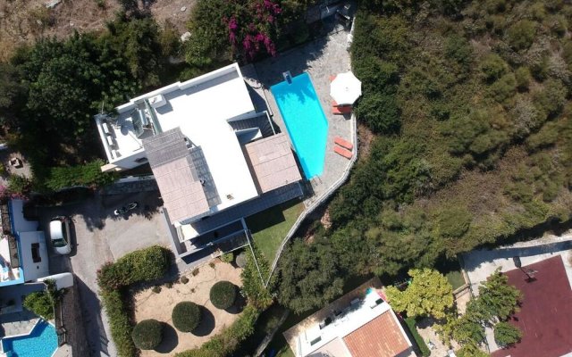 Luxury Villa in Agia Triada With Swimming Pool