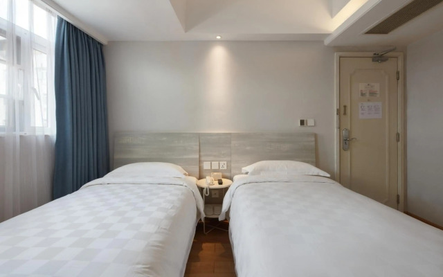 Ole Tai Sam Un Hotel