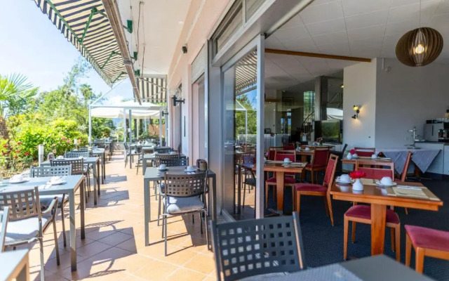 Hotel La Perla