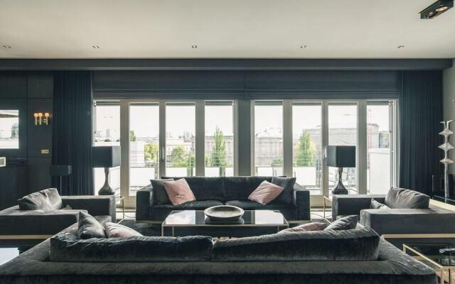 Monbijou Penthouse by Suite.030