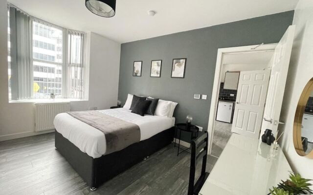 Flat 2 Hagley Road