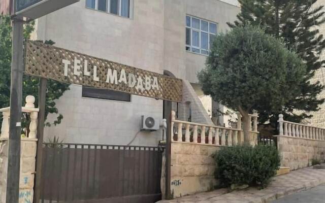 Tell Madaba Hotel