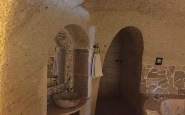 Oread Cave Suites