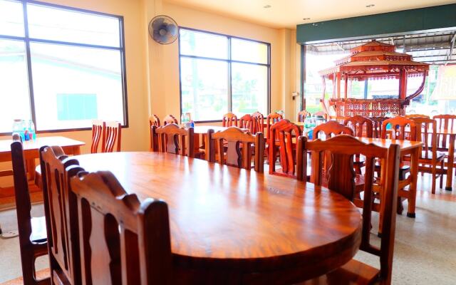 Chotiphan Apartment