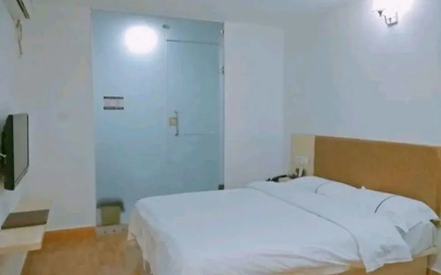 OYO 8016 Qiao Jia Business Hotel