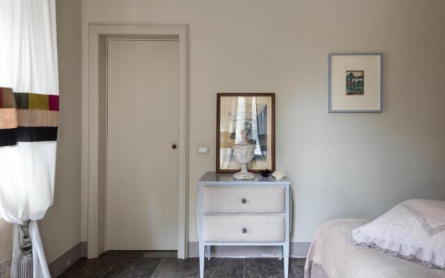 Jasmine Modica Luxury House