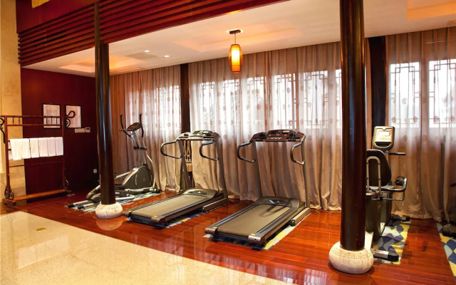 Eden Club House