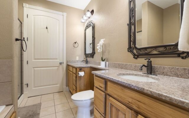 Blue Bird Hideaway - Near Silver Dollar City