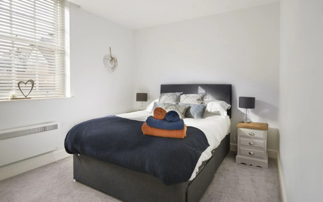 Ipswich Town Centre Apartment 7