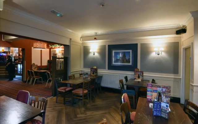 The Royal Oak by Greene King inns