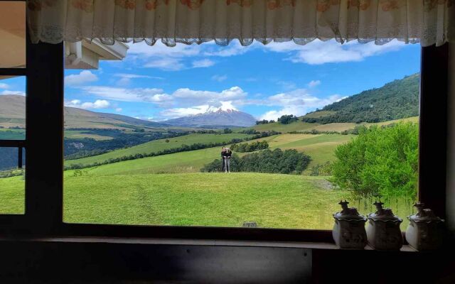 Balcon Al Cotopaxi Hosteria