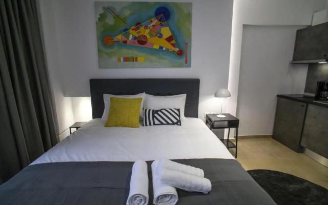 ZH Luxury Suites