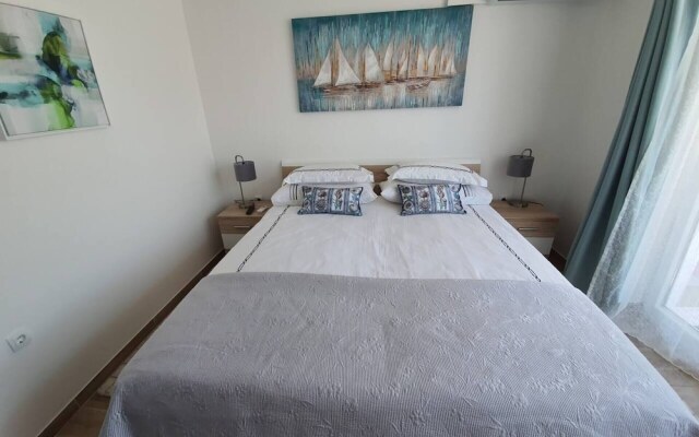 2-bed Apartment 5 Mins From Beach! Zadar, Croatia