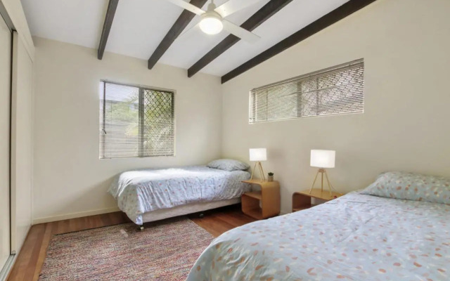 William St 1 70 Moffat Beach