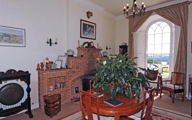 Boulston Manor