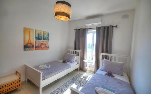 Charming 2 bedroom apartment close to Junior College ETUS1-1