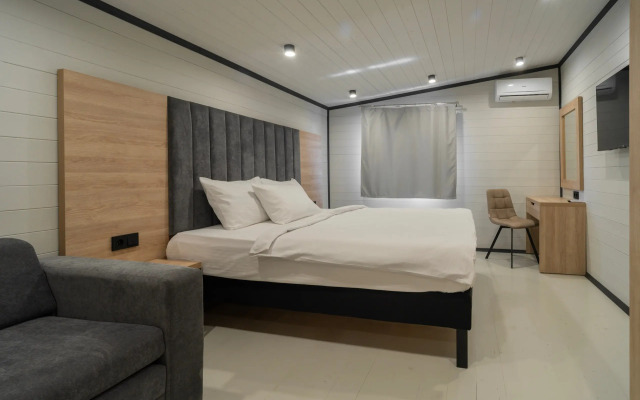 Sariya Hotel
