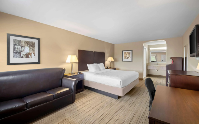 Best Western Cedar Inn