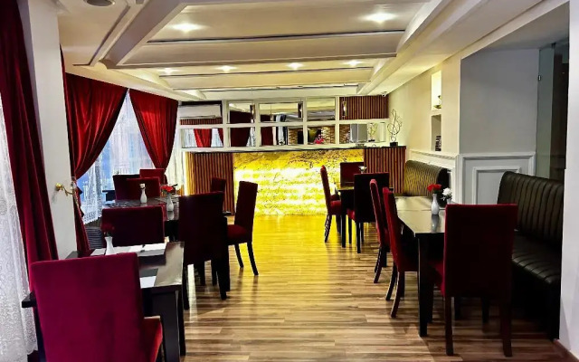 Hôtel Les Trois Palmiers