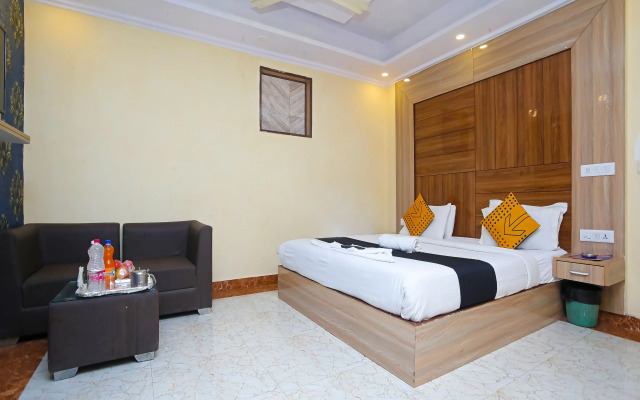 OYO 11852 Hotel Aerostay Inn