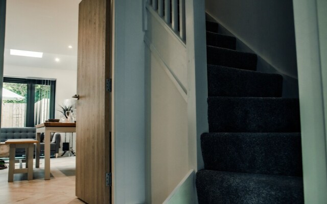 Bv Luxury 3 Bedroom Townhouse At Bed Cliff Oaks